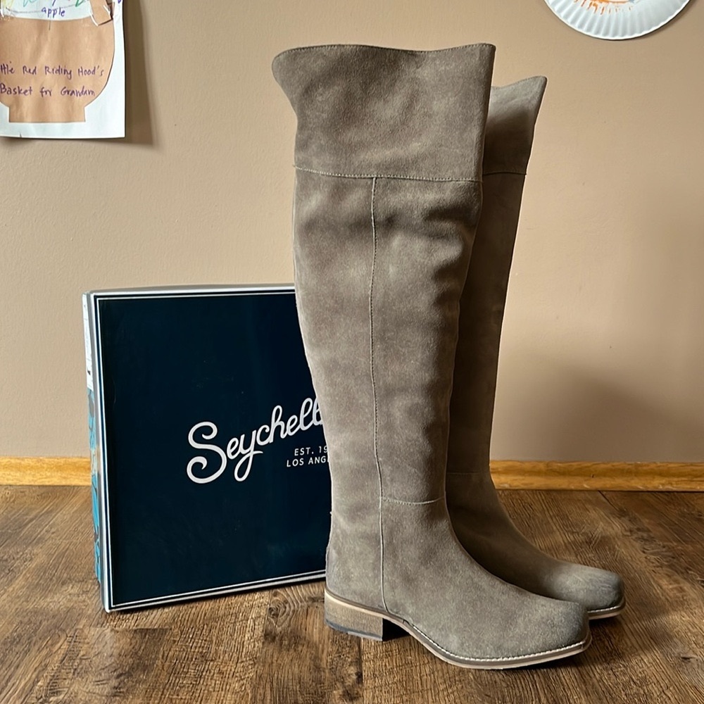 Seychelles Suede Over The Knee 
Grey Tan Low Heel Boots 7